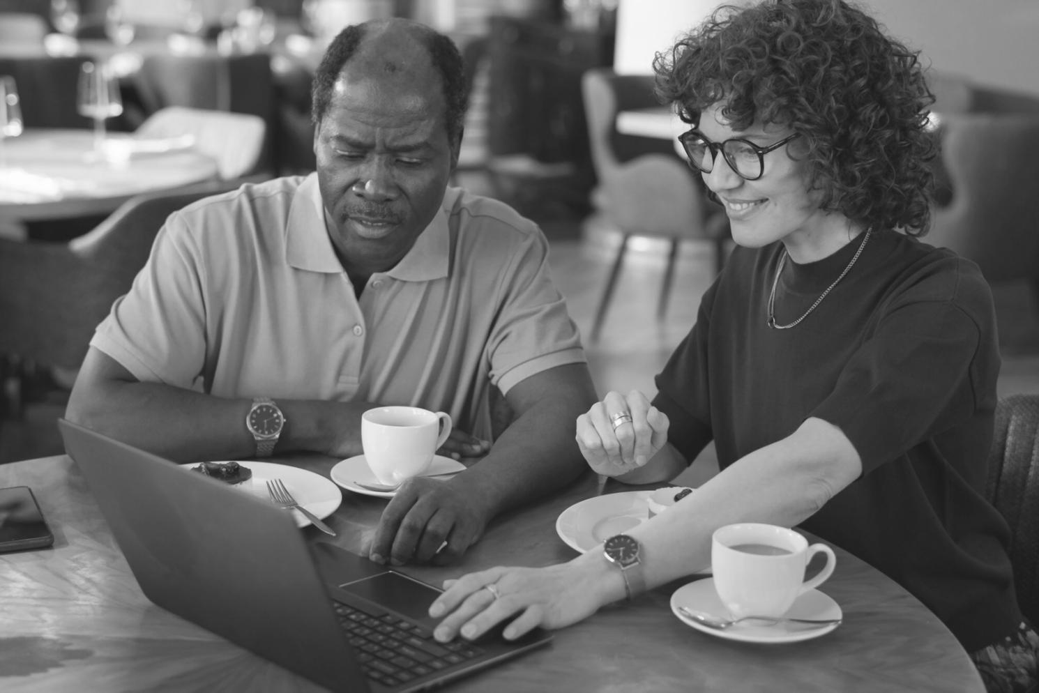 Analyse financière collaborative en environnement professionnel